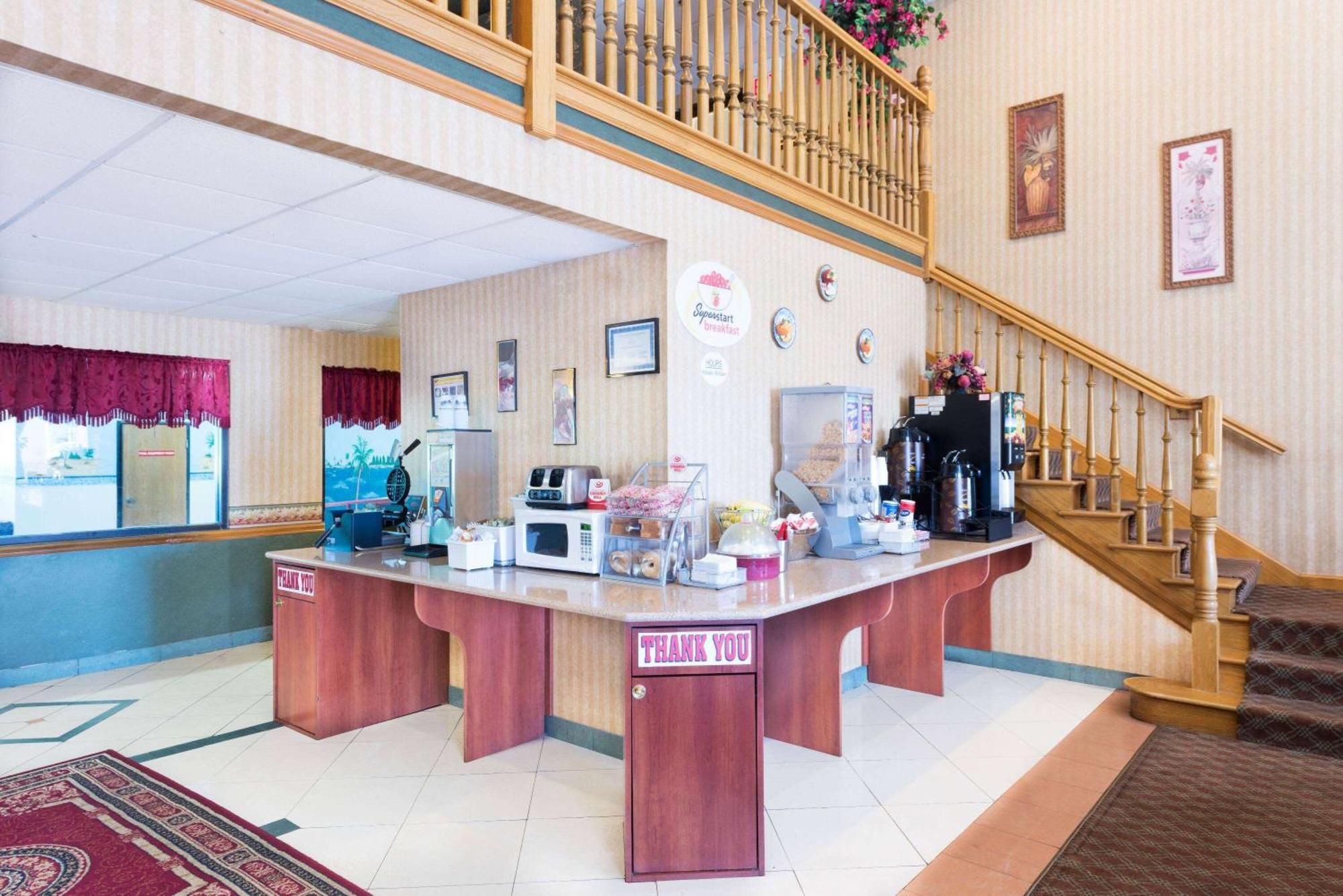 Super 8 By Wyndham Troy Il/St. Louis Area Hotel Exterior photo